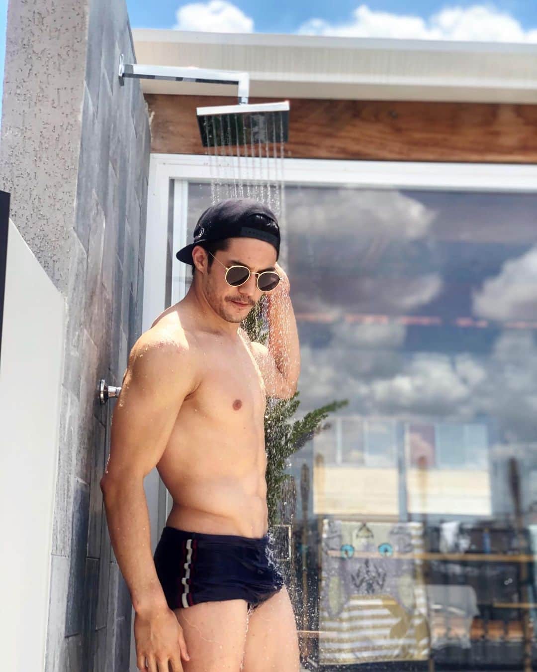 アルトゥール・オヤカワ・マリアノのインスタグラム：「☀️🔥 📸: @jpcolombo  . #summer」