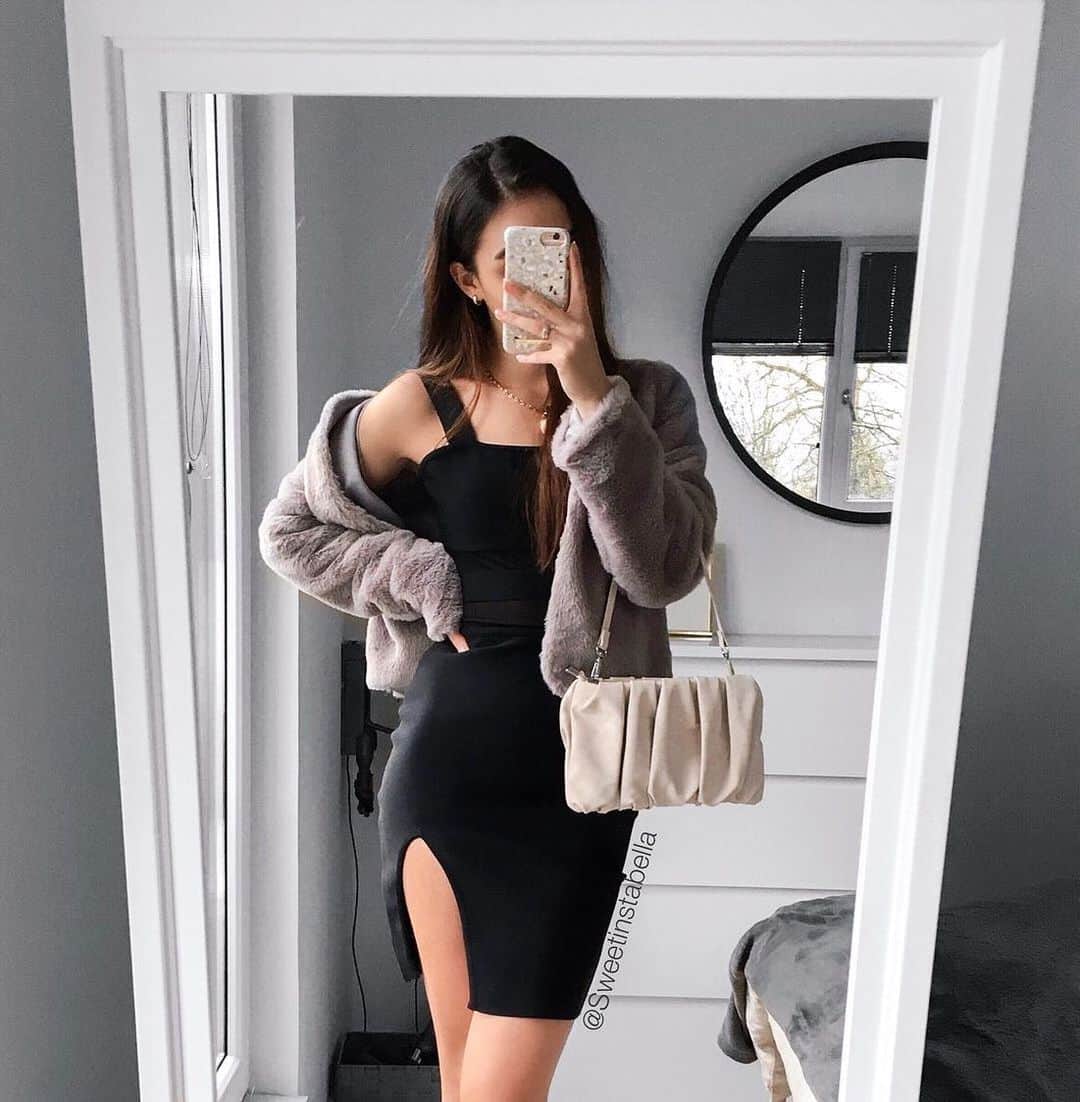 SHEINのインスタグラム：「Obsessed with this LBD 🖤  @sweetinstabella  Shop Item #: 1401282  #SHEINgals #SHEINstyle #SHEINSS21 #styleinspiration」