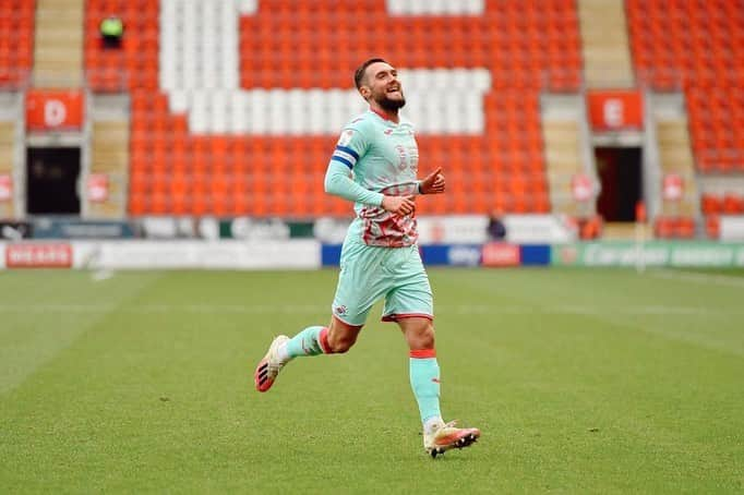 さんのインスタグラム写真 - (Instagram)「Another big 3 points on the Road, the boys are on 🔥 @swansofficial」1月31日 2時46分 - mattgrimes8