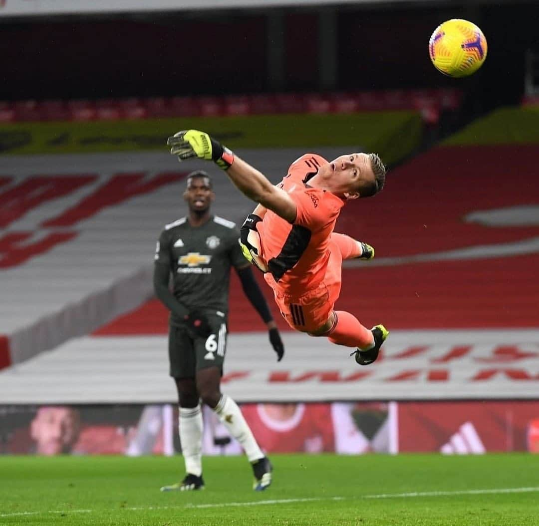 ベルント・レノさんのインスタグラム写真 - (ベルント・レノInstagram)「💪🏽🔴」1月31日 8時19分 - berndleno1