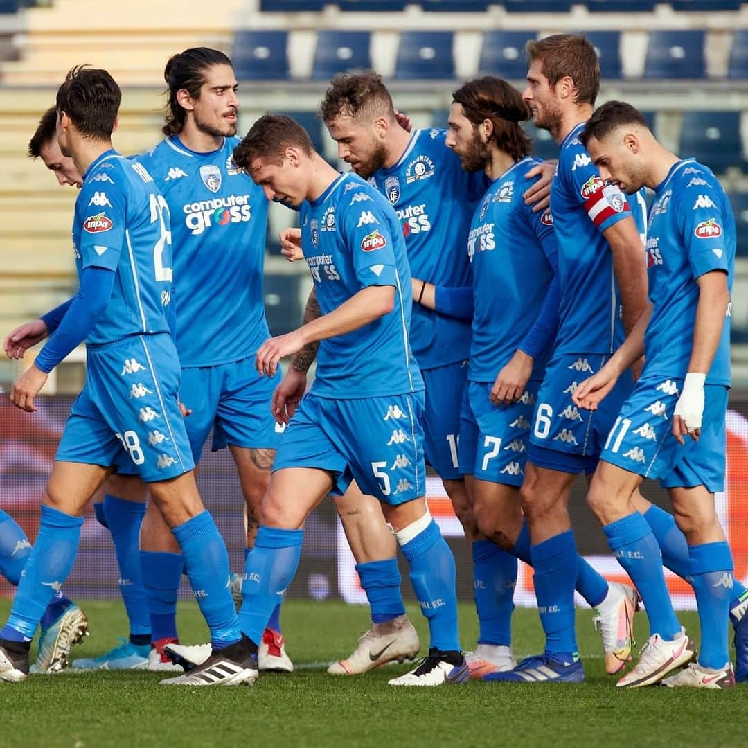 エンポリFCさんのインスタグラム写真 - (エンポリFCInstagram)「Buonanotte tifosi azzurri 💙」1月31日 8時22分 - empoli_fc_official