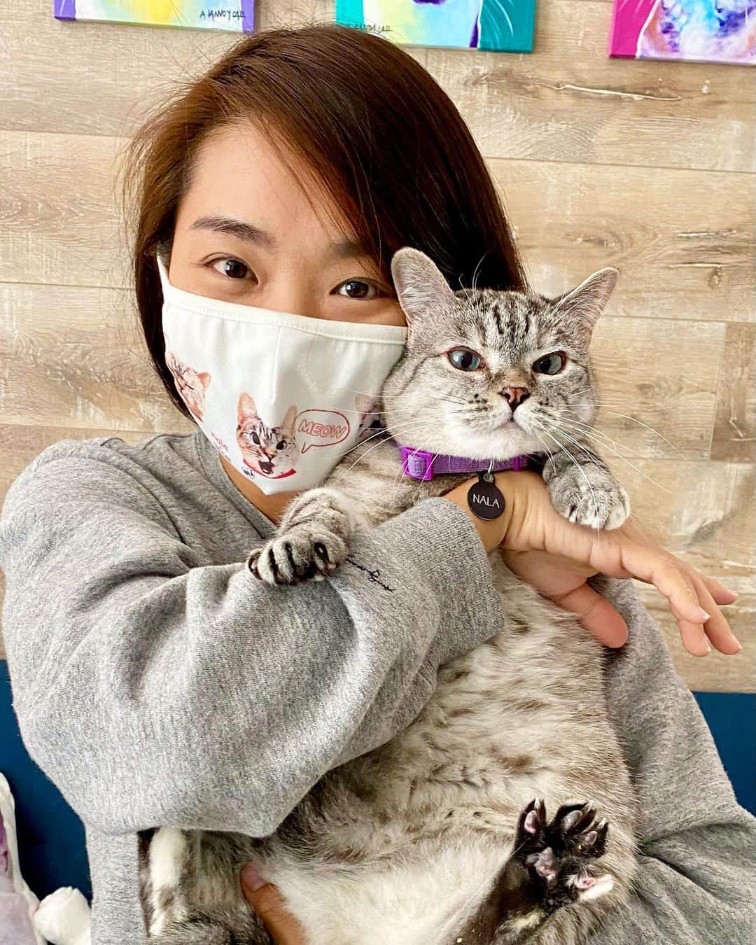 nala_catさんのインスタグラム写真 - (nala_catInstagram)「Limited edition reusable masks in collaboration with @paulandjoesister are now available! 100% of profits will be donated to @feedingamerica ❤️ As COVID-19 and the related economic fallout continues to impact communities throughout the country, hunger is a growing concern for many of our neighbors. Together, let’s end hunger! Thank you for your support— meow! Link in bio」1月31日 3時35分 - nala_cat