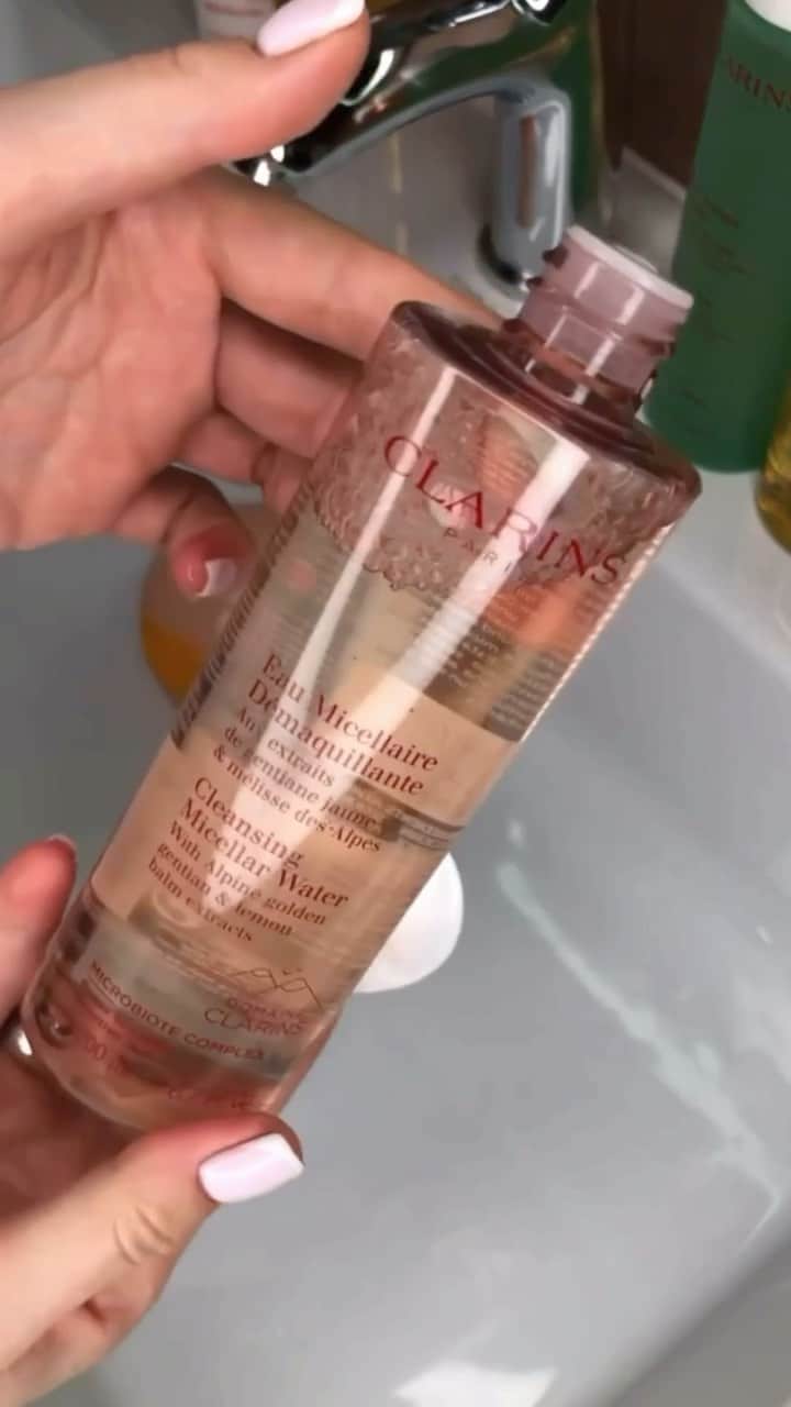 CLARINSのインスタグラム