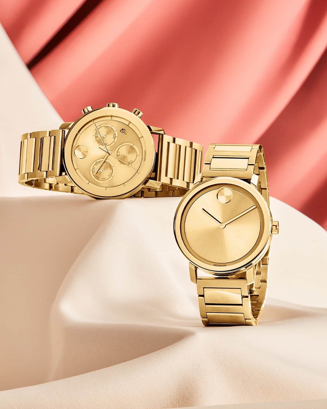 モバードのインスタグラム：「Roses are red, violets are blue, one for me and one for you. BOLD Evolution offered in chronograph and two hand versions. Click on the product tags for more details. #MovadoBold」