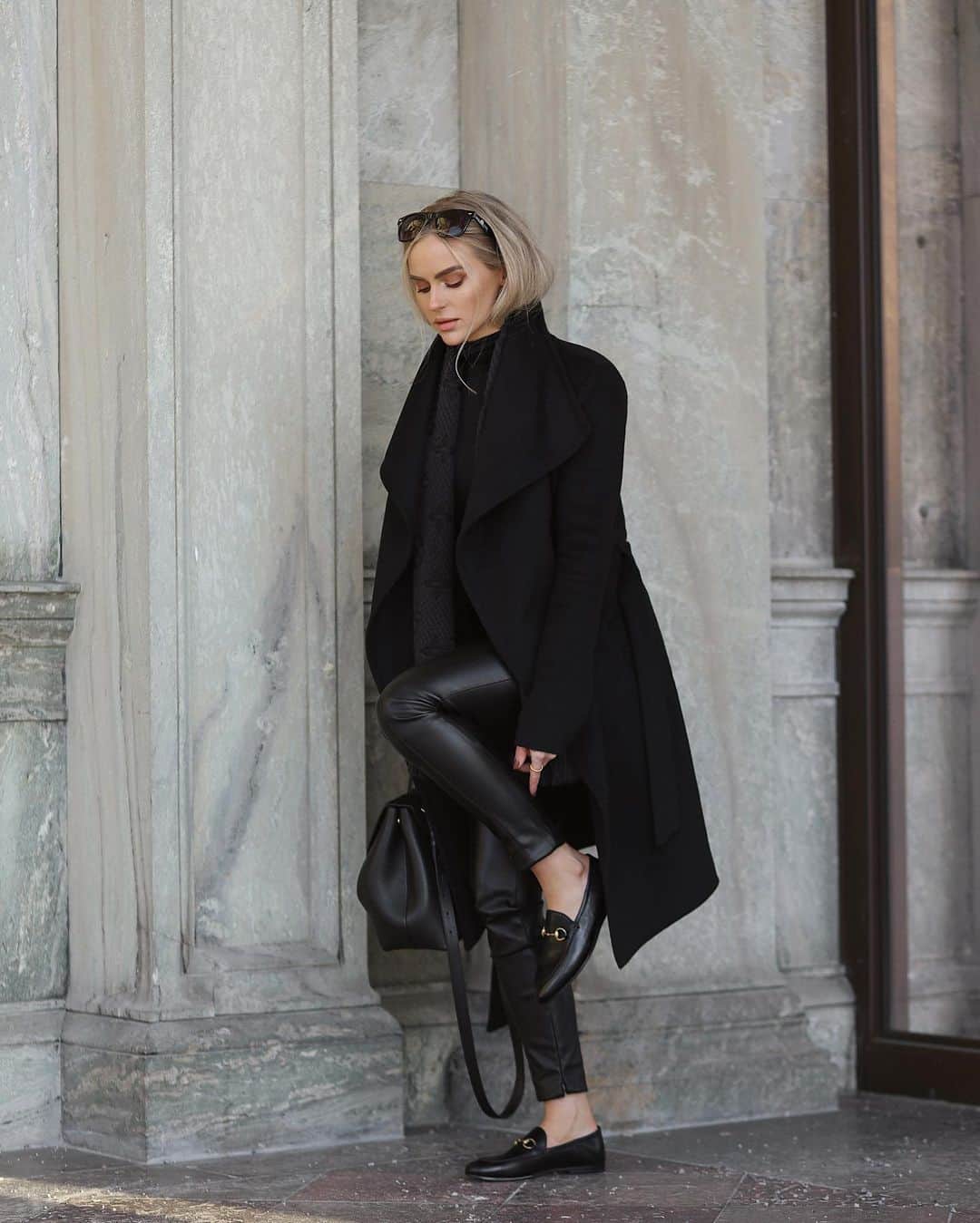 Anna Nyströmのインスタグラム：「All black outfits are my go-to 🖤 Gucci loafers from @mybudapestercom . Code ‘ANNA_INSTA10’ to get 10% off」