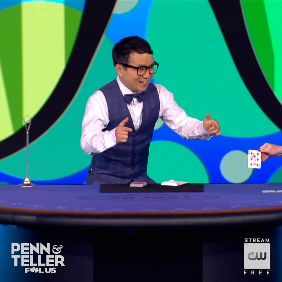 のインスタグラム：「Seems impossible! Stream free only on The CW! #FoolUs」