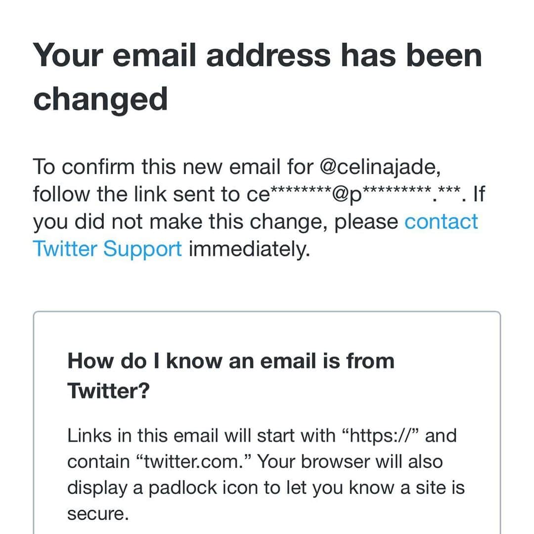 セリーナ・ジェイドのインスタグラム：「My twitter has been bloody hacked again! I tried contacting Twitter and clicking the link but it asks for my accounts email address which I obviously don’t have because someone bloody changed it.  So pissed! All my passwords may have been compromised now. 😡」