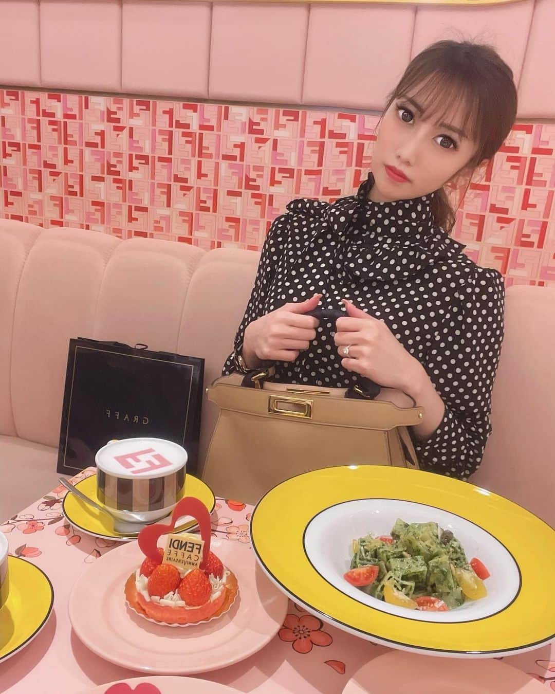 橘鏡花のグルメインスタ