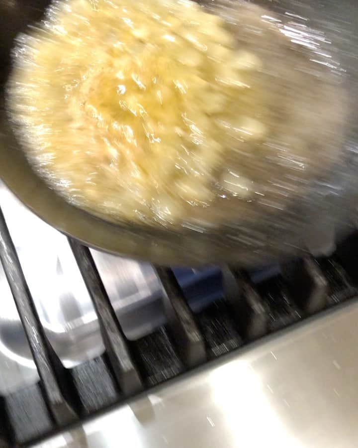 スーザン・ルッチのインスタグラム：「Helmut’s absolutely delicious lemon butter sauce—finely cut fresh lemon in half butter/half olive oil.  Perfect accompaniment for...」