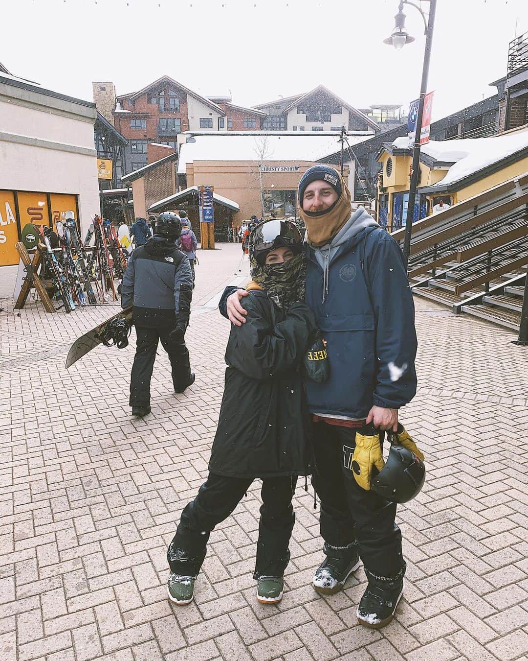 Paige Reillyのインスタグラム：「Visibility at an all time low today 😂💀 but gotta LOVE a good powder day. First time at Steamboat and we will definitely be back 🤍❄️⁣ ⁣ Tried to film today but the GoPro kept giving us issues and also the visibility was just not there today LOL but had enough to make a mini edit to show the snow globe we were living in today😌 ⁣ Hope you’re enjoying your weekend bb’s!!!」