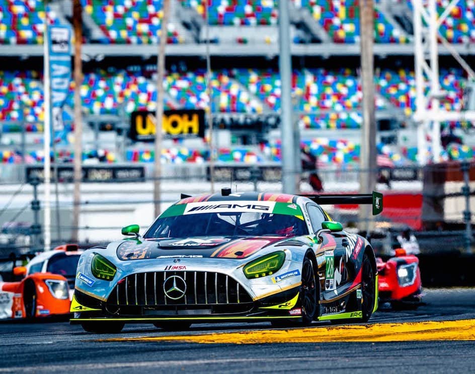 Mercedes AMGさんのインスタグラム写真 - (Mercedes AMGInstagram)「The Rolex 24 At Daytona is underway! The first hours of the @imsa_racing season opener are done at @Daytona International Speedway. Now, our three Mercedes-AMG GT3s by @alegramotorsports, @winwardracing and @sunenergy1racing are heading into the night!   #24hAMG #AMGGT3 #MercedesAMG #MercedesAMGMotorsport #IMSA #Rolex24 #WeatherTechChampionship」1月31日 9時32分 - mercedesamg