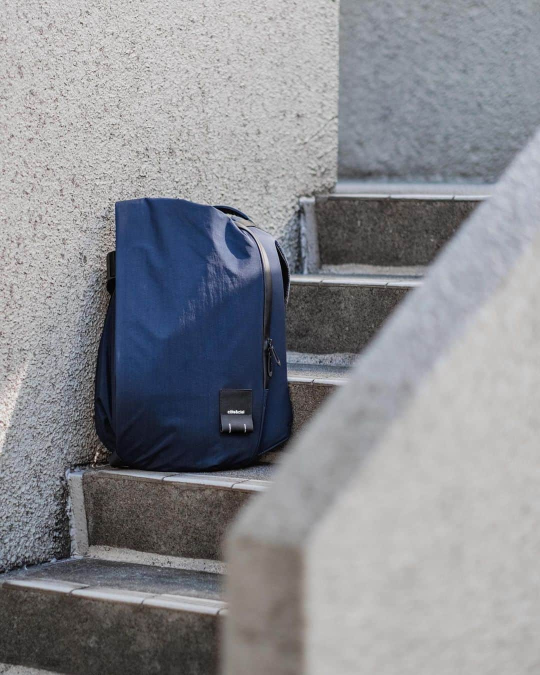 コートエシエルさんのインスタグラム写真 - (コートエシエルInstagram)「Versatile accessories for​ modern urban nomads. Shop ISAR backpack in navy blue at coteetciel.com 💙 / by @benrich_ . . . . #coteetciel #manfashion #manaccessories #menaccessories #menaccessory #menbag #menbags #unisexbags #designedinparis #coastandsky #menfashion #manbags #streetstyle #ootd #whatiwore #whatiweartoday #whatiwear #ootdfashion #ootdinspiration #ootdstyle #menwearstyle #menweardaily #menfashionblogger #menfashionposts #thecreatorclass #canonmoment #streetstyleinspo #streeetstyled #streetstyles」1月31日 10時07分 - coteetciel