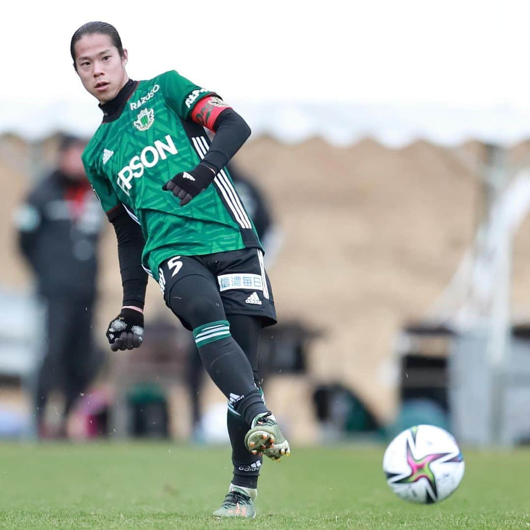 松本山雅FCさんのインスタグラム写真 - (松本山雅FCInstagram)「トレーニングマッチ vs モンテディオ山形  #yamaga #松本山雅fc  #前貴之 #常田克人 #平川怜 #宮部大己」1月31日 10時27分 - matsumoto.yamagafc