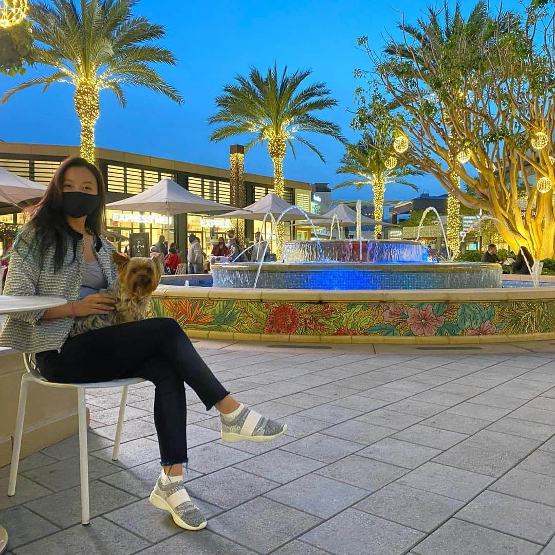 ミン・ユラのインスタグラム：「🌴 🥰」