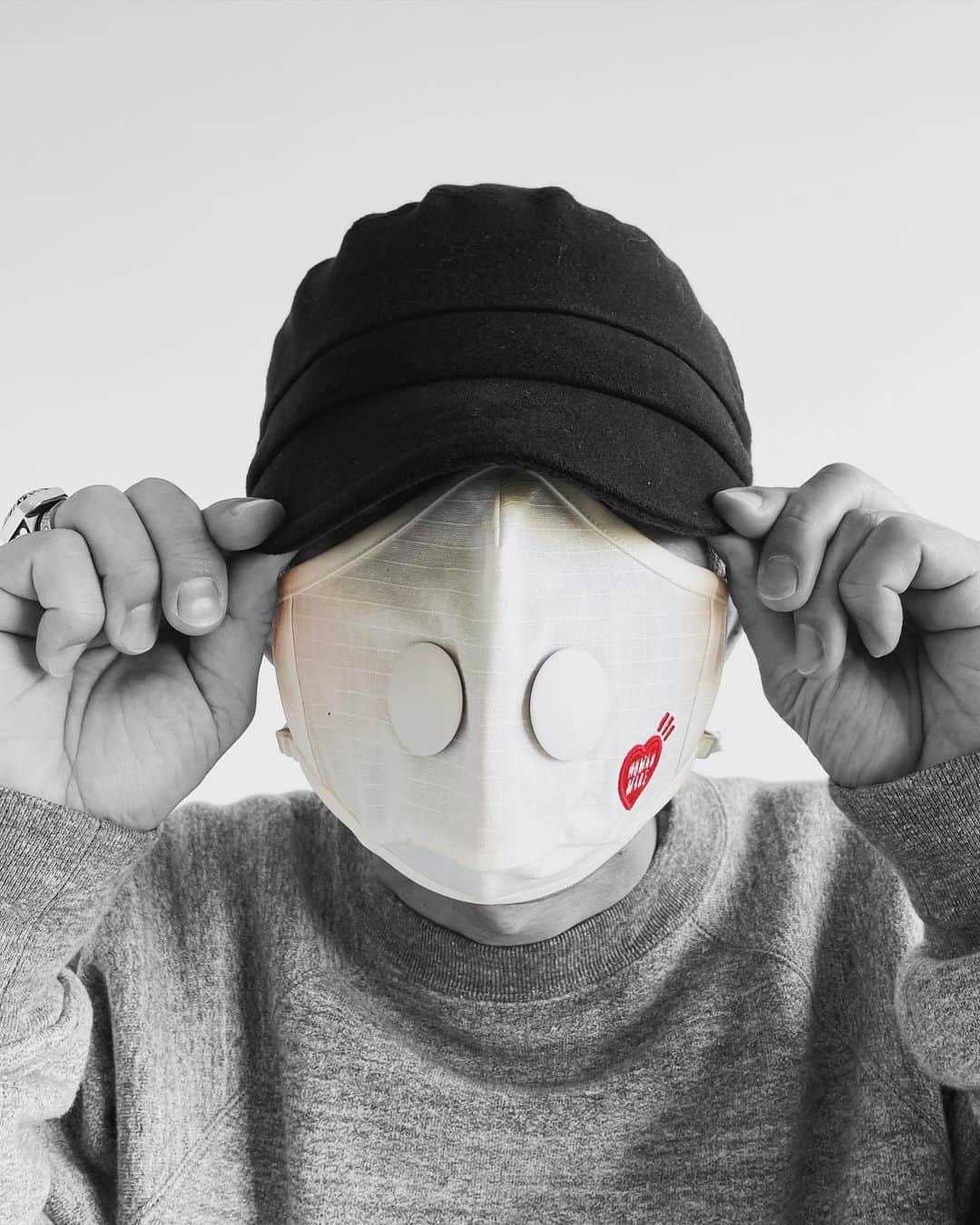 NIGOのインスタグラム：「AIRINUM FOR HUMAN MADE 😷」
