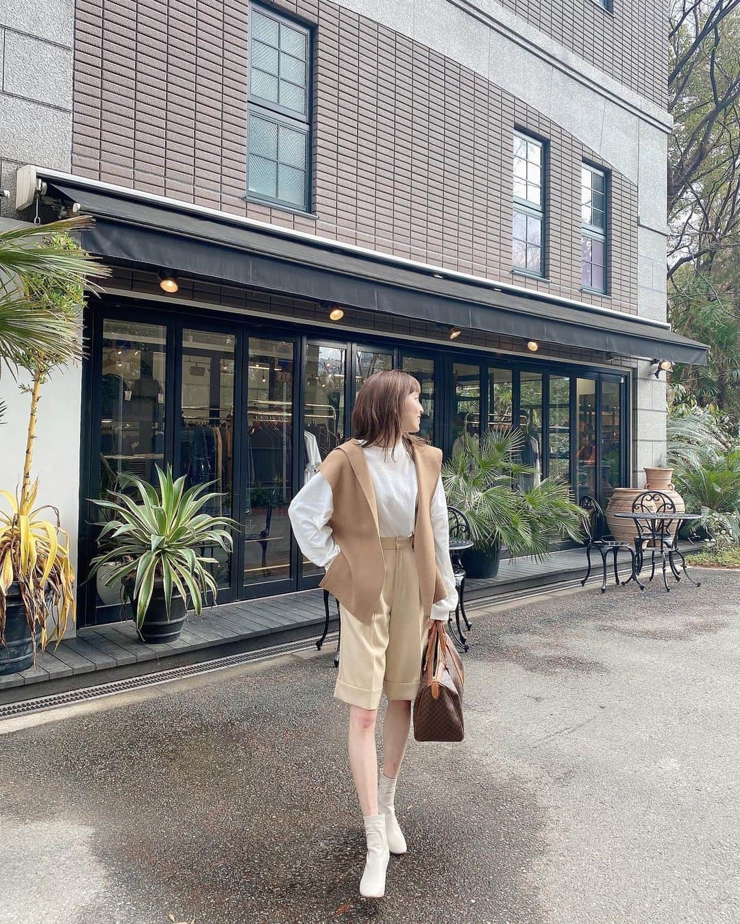 高橋野乃子さんのインスタグラム写真 - (高橋野乃子Instagram)「． code🧡 ハーフパンツが好き。笑  #amerivintage  #zara  #ハーフパンツ  #ニットベスト」1月31日 11時04分 - _nonstyle_