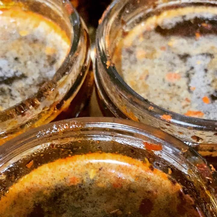 ケリスのインスタグラム：「Crispy garlic chili 🌶 goodness. I want this on everything! Bountyandfull.com」