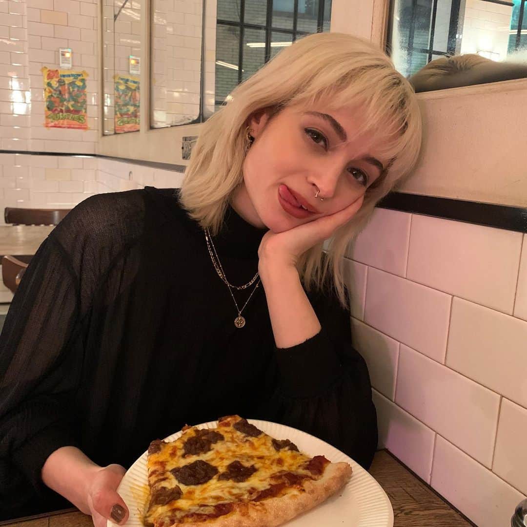 ラウラのグルメインスタ