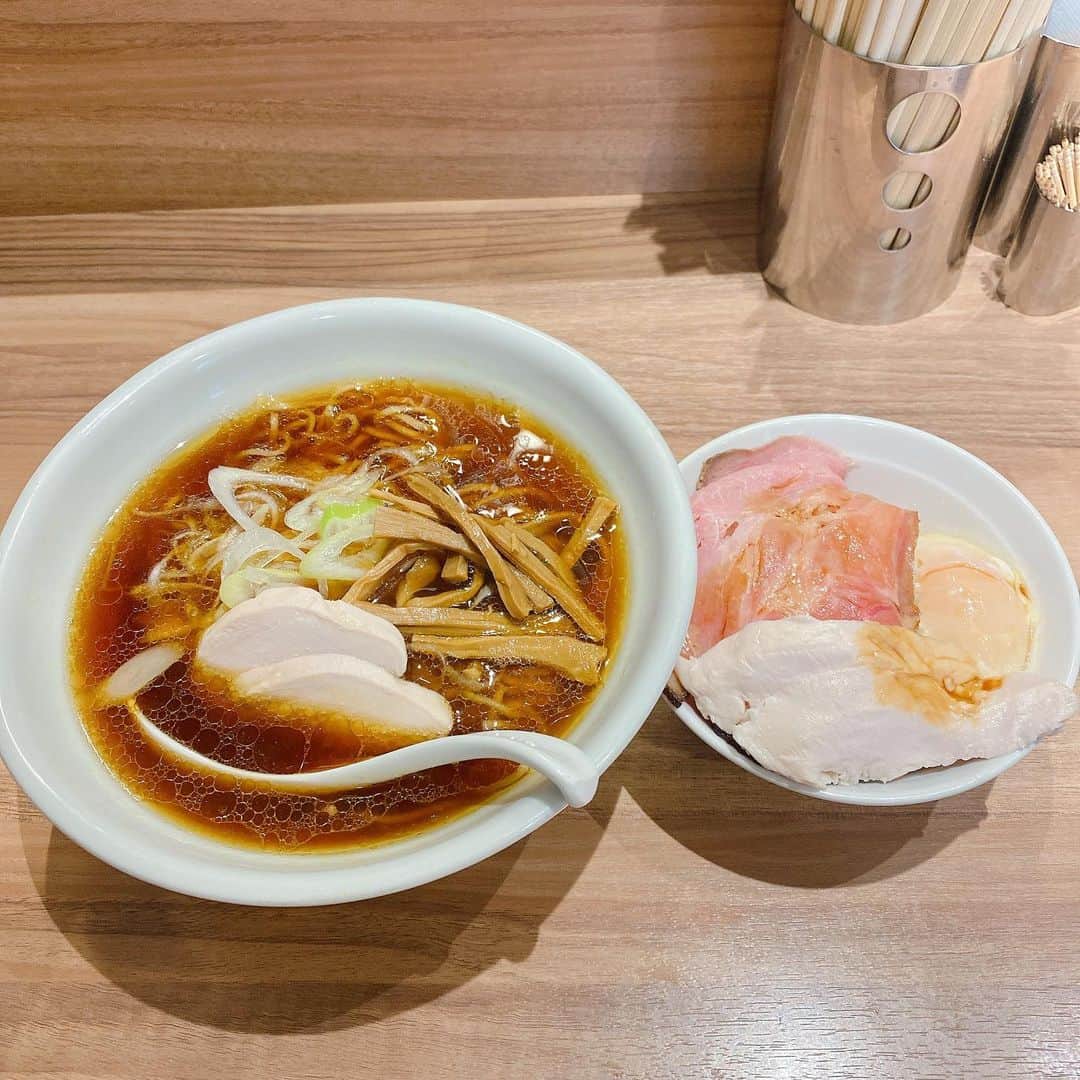 金巻ともこのグルメインスタ