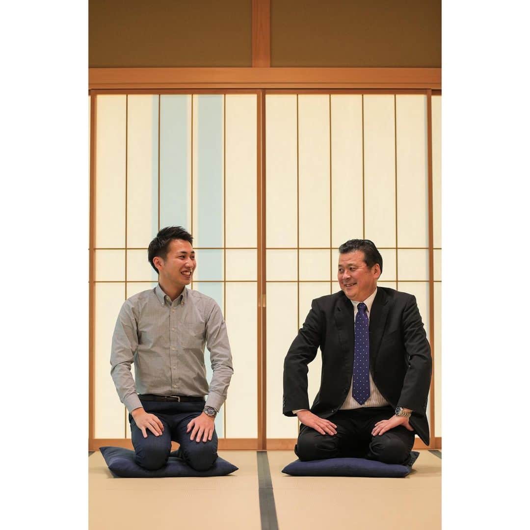 のインスタグラム：「◣◥◣ポトレ企画 9人目◥◣◥  牧野さん。貫禄。  >>>>>>>>>>>>>>>>>>>>>> そのほかの写真は ▶︎牧野アナ @makinoseizo_ytv  ▶︎アナ公式 @ytvana_official  のアカウントでご覧いただけます <<<<<<<<<<<<<<<<<<<<<<  #ytv #読売テレビ #アナウンサー  #photography #photo #5dmarkiv  #portraitphotography #portrait  #東京カメラ部 #ポートレート  #和 #お茶 #茶 #貫禄 #ベテラン」