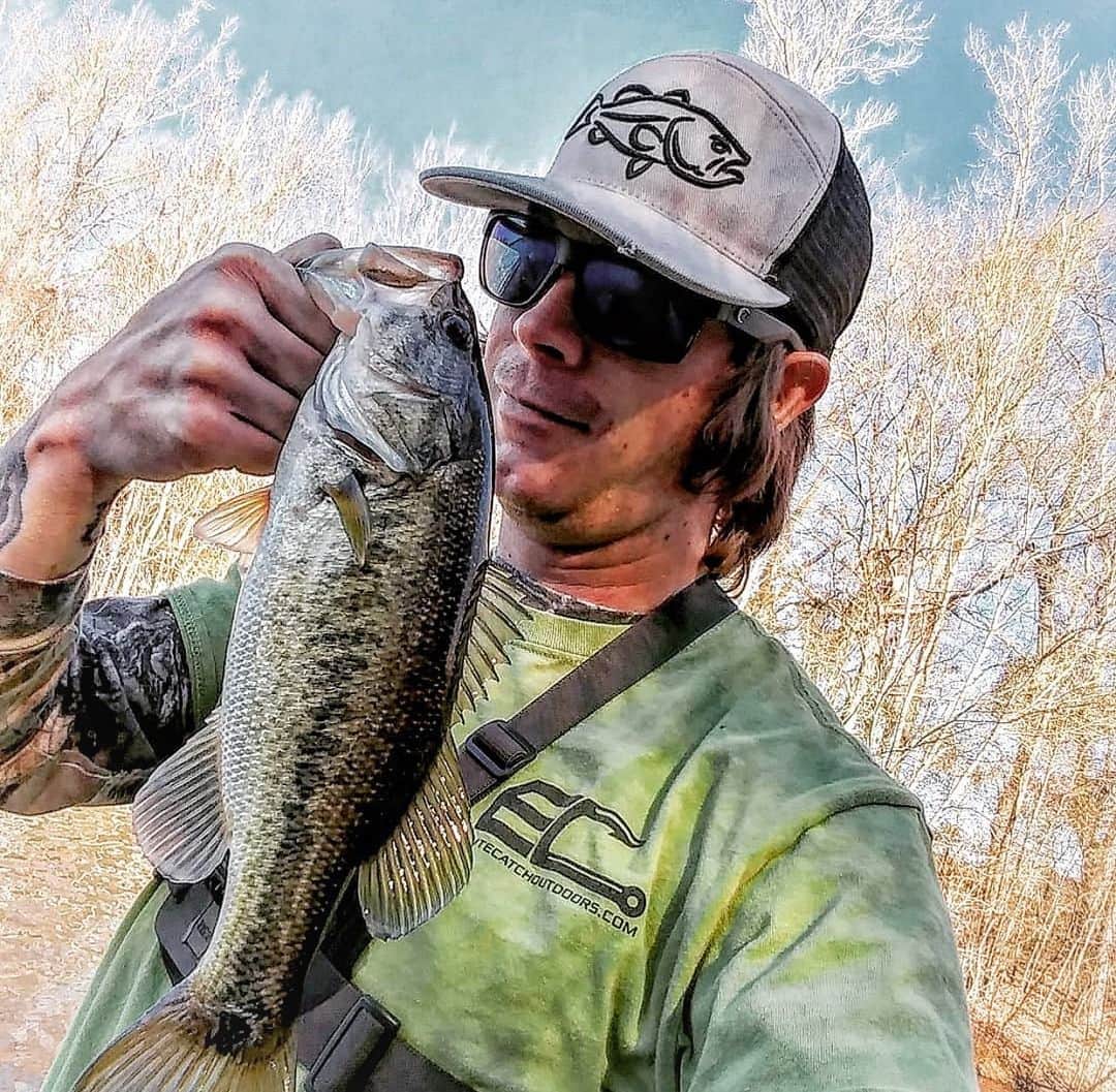 Filthy Anglers™のインスタグラム：「Here’s to you @hooknheritage - 🍻look at you raising that bass like it’s a talk glass of your favorite liquid! Great photo and nice catch buddy you are Certified Filthy - www.filthyanglers.com #fishing #filthy #bigbass #bassfishing #anglerapproved #monsterbass #angler #trout #bass #mlf #bassnation」