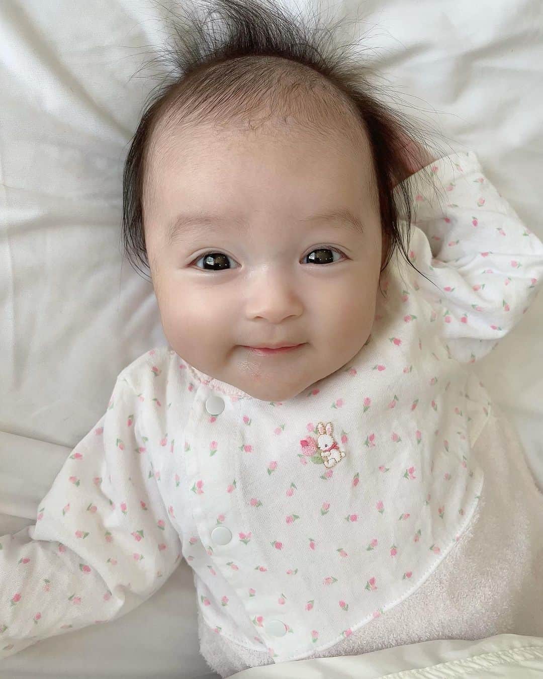 川崎希さんのインスタグラム写真 - (川崎希Instagram)「きょうで生後100日になったよ💓💓💓  #babygirl #生後100日」1月31日 12時17分 - kawasakinozomi
