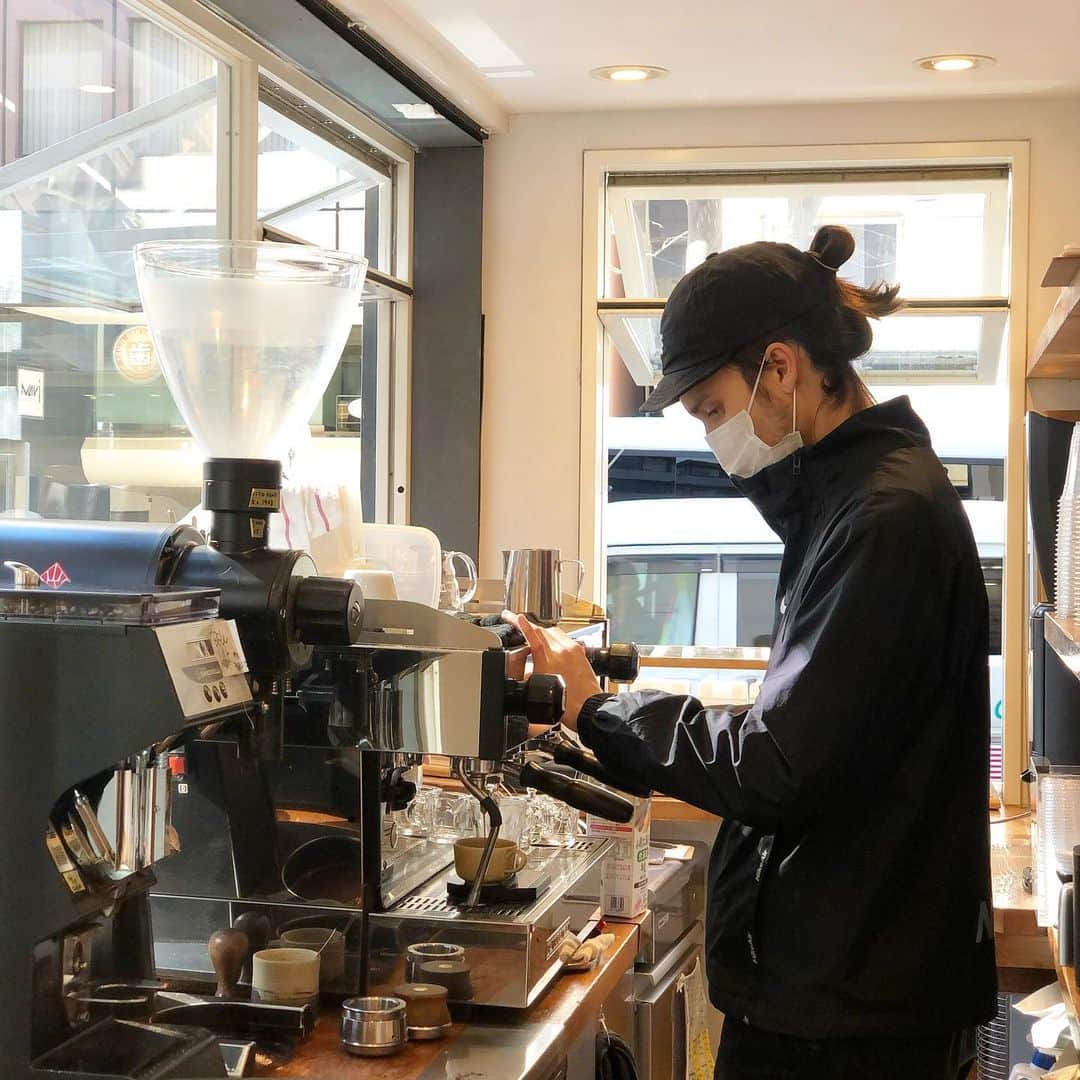 ABOUT LIFE COFFEE BREWERSのグルメインスタ