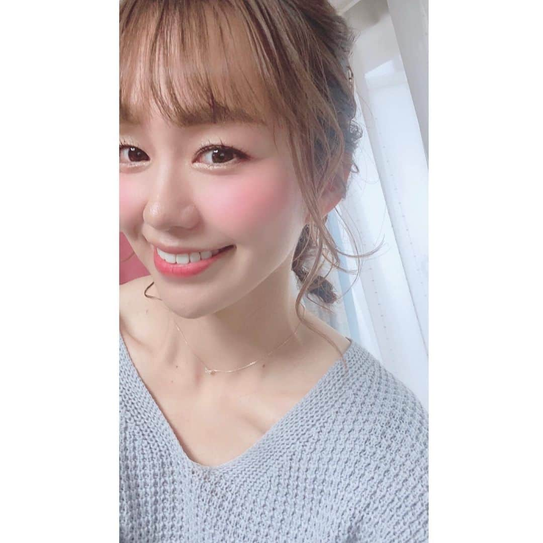 立石純子さんのインスタグラム写真 - (立石純子Instagram)「気持ちの良い…晴天☀️😊　 　 今日は横浜にて今年初の有観客ライブ！　 う、嬉しい〜🎤☺️　 　 今日も伸びやかに🕊✨　 　 #横浜 #伊勢佐木町 #クロスストリート #live #初 #有観客 #嬉しい #1月 #最初で最後 #january #hairstyle #makeup #いつかの #sing #photography #はだのブランドアンバサダー #singersongwriter #piano #photo  #晴天 #bluesky #最高 #😊 #start #likes  #instadaily  #music #love #photooftheday」1月31日 12時45分 - junkokokotateishi