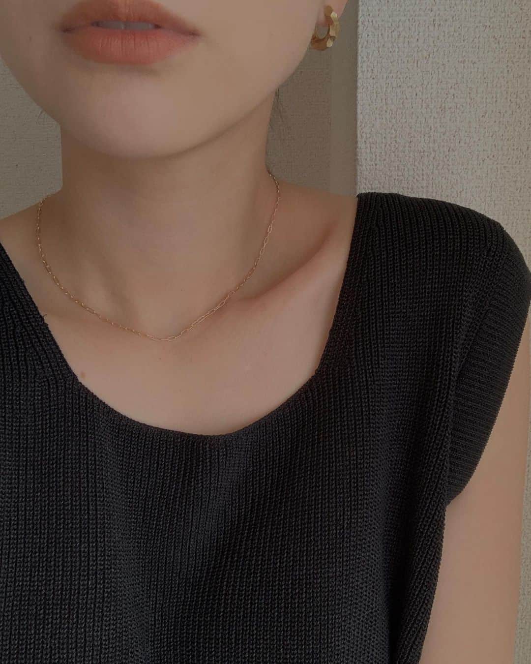 伊地知朋子さんのインスタグラム写真 - (伊地知朋子Instagram)「____ 自分から自分へのご褒美に。 @1117_jewelry chain necklace.」1月31日 13時16分 - tomoko_urbanbobby