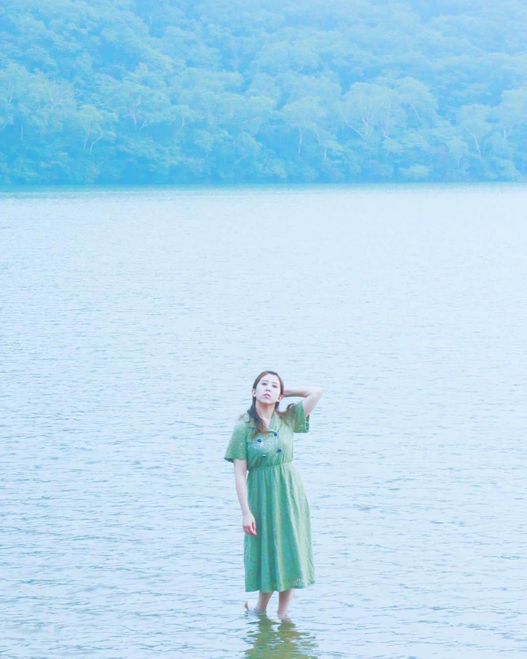 井上麗夢のインスタグラム：「☀️﻿ ﻿ ﻿ 昨日の疲れをとったら﻿ 今日は作業Day！！！﻿ ﻿ ﻿ ﻿ Twitter:@Remu_19﻿ ﻿ ﻿ ﻿ #カメラ女子 #カメラ女子部 #ipone #東京写真部 #写真部 #instagood  #olympuspen #写真好きな人と繋がりたい  #写真を撮るのが好きな人と繋がりたい  #カメラ好きな人と繋がりたい #カメラマン募集 #ファインダー越しの私の世界  #フィルター越しの私の世界 #ポートレート #ポートレートモデル #女優 #井上麗夢　#YouTube #ダイエット #写真集 #被写体モデル #被写体 #撮影会モデル #撮影会 #断捨離﻿」
