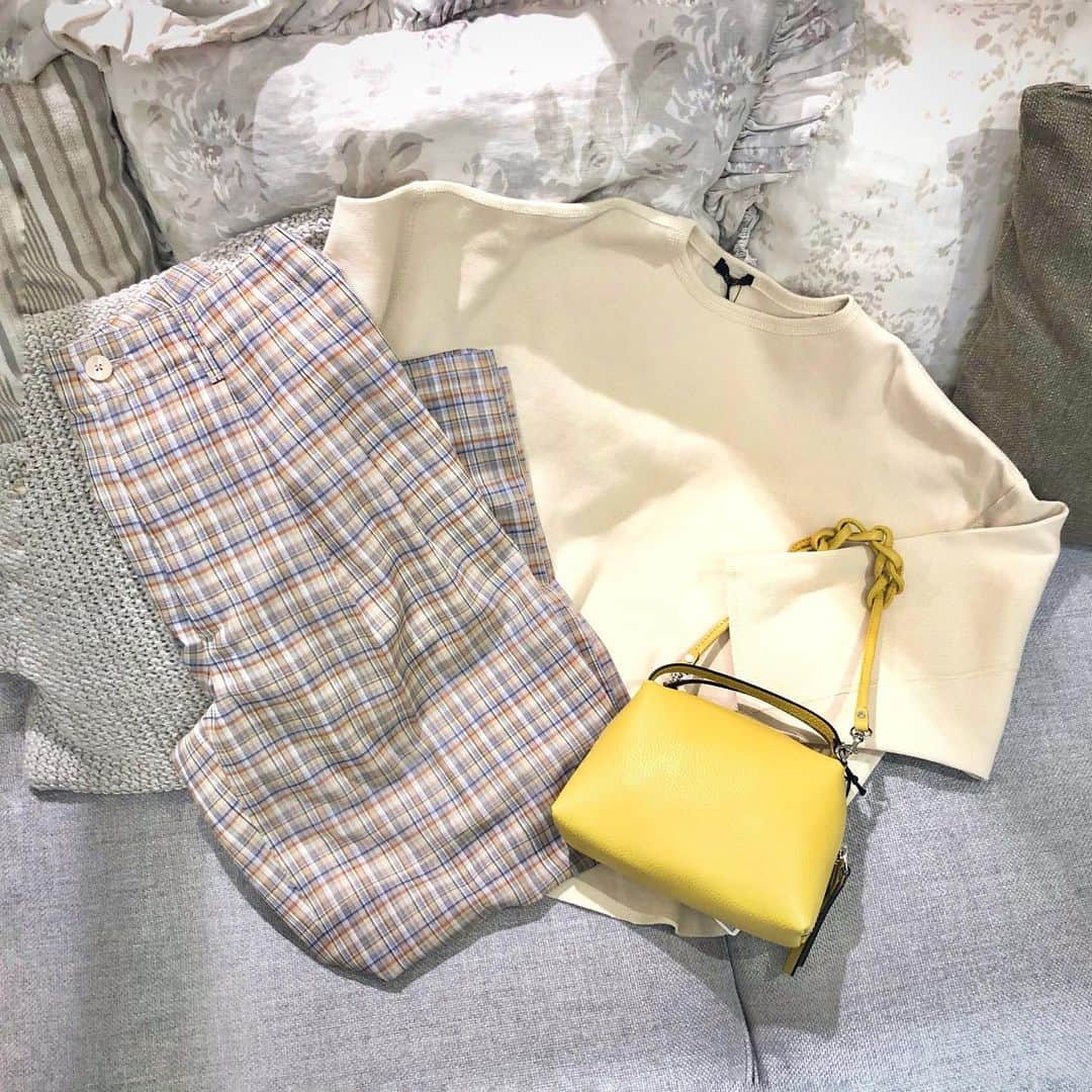 デミルクス ビームス 新宿のインスタグラム：「. 𝐍𝐀𝐓𝐔𝐑𝐀𝐋×𝐂𝐇𝐄𝐂𝐊💕✨ .  #demiluxebeams  #BEAMS #21ss #auralee #yleve  #giannichiarini」
