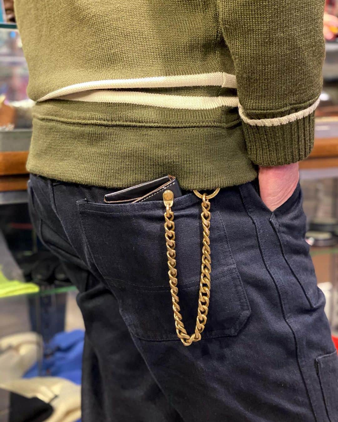 のインスタグラム：「. DEHEN "Striped Body Crem Neck Sweater" SHIP JOHN "Gibson Chain Wallet"  #dehen #dehen1920 #shipjohn #portland #oregon #usa #wescojapan #wescoosaka #wescoebisu #wescosetagaya #wescokanazawa」