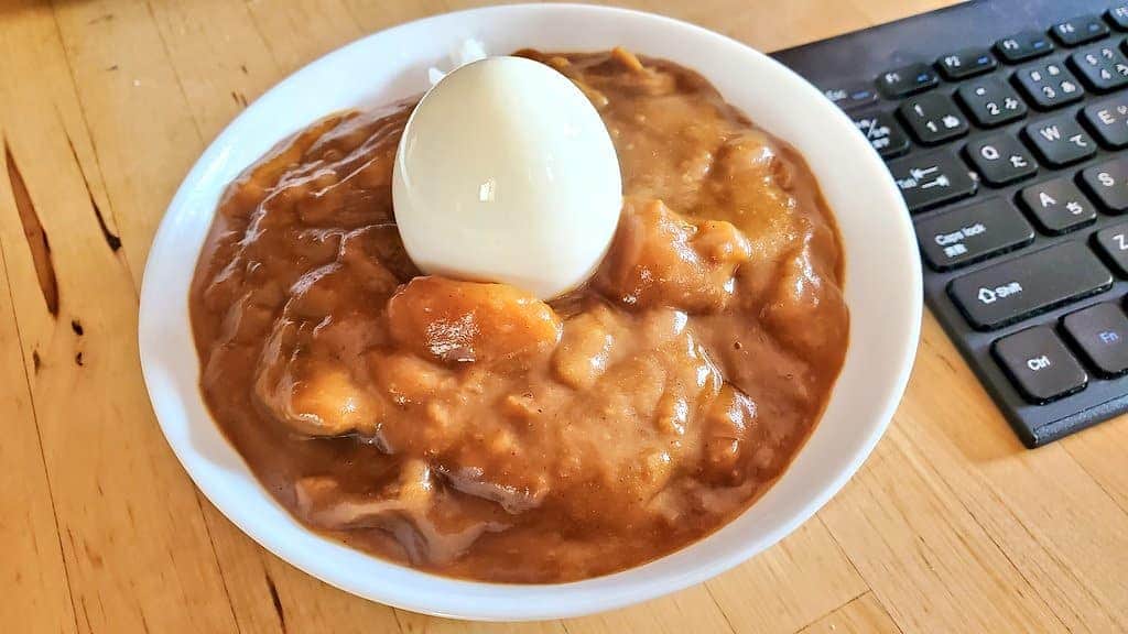のインスタグラム：「妻のカレーが1番美味しい #ピリ辛」