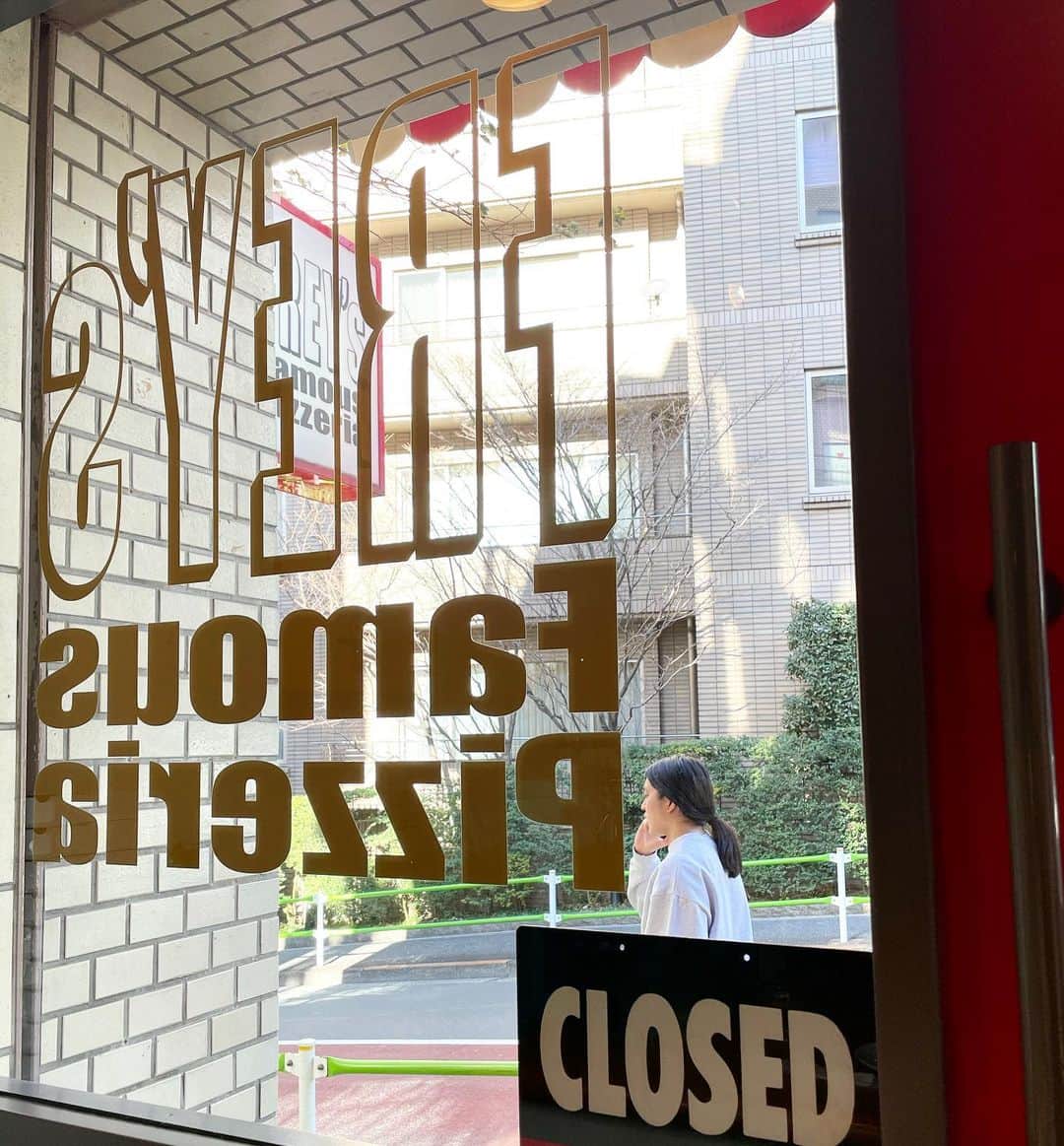 石井リナのグルメインスタ