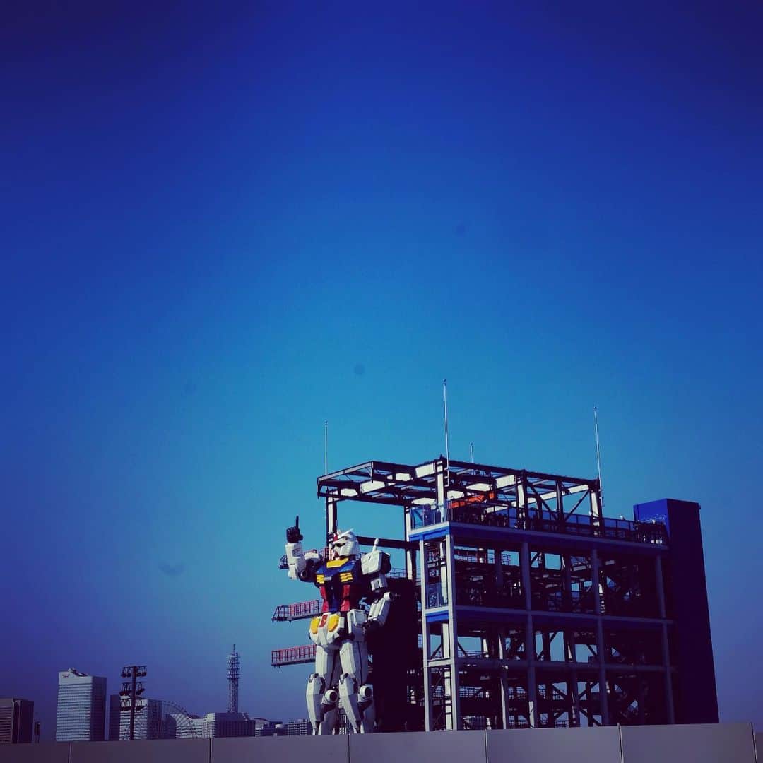 佐野史郎さんのインスタグラム写真 - (佐野史郎Instagram)「ガンダムのいる風景」1月31日 14時53分 - sanovabitch
