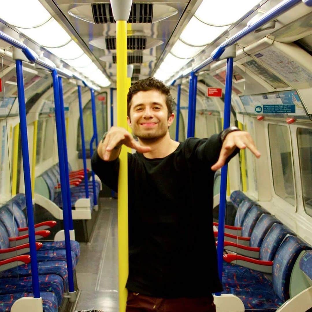 エディー・マーティンのインスタグラム：「The tubeeee」