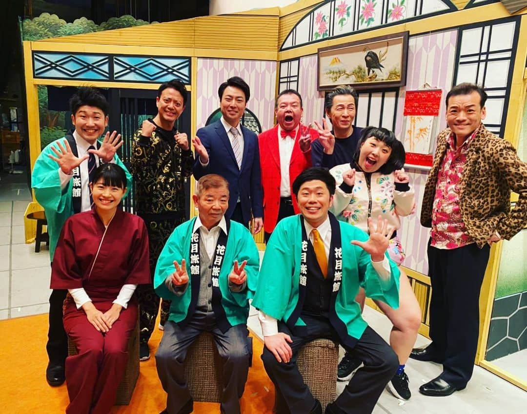 吉田裕のインスタグラム：「祇園花月にて。 祇園花月は土日やってますよ。 またのお越しをお待ちしております。 コロナ対策しております。 #よしもと新喜劇 #祇園花月」