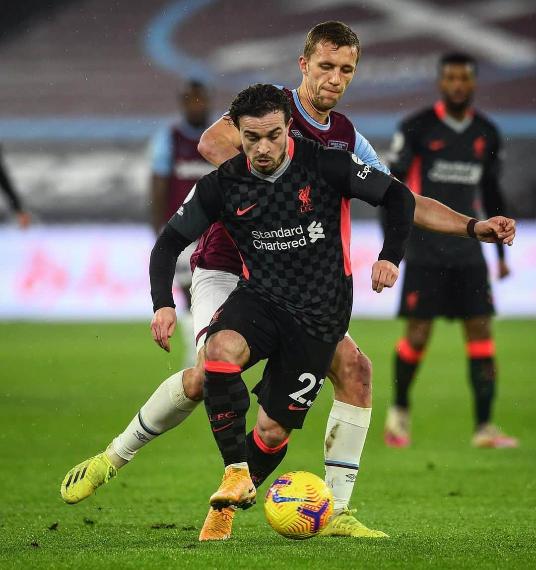 リヴァプールFCさんのインスタグラム写真 - (リヴァプールFCInstagram)「3️⃣0️⃣ minutes gone at London Stadium. COME ON REDS! #LFC #Liverpool #LiverpoolFC #PremierLeague #WHULIV」2月1日 2時01分 - liverpoolfc