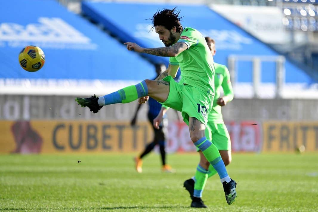 ルイス・アルベルトさんのインスタグラム写真 - (ルイス・アルベルトInstagram)「🇮🇹 Grande squadra! Quinta vittoria consecutiva in campionato...Continuiamo così! #CMonEagles 🦅 . 🇪🇸 ¡Grande equipo! Quinta victoria consecutiva en liga... ¡Seguimos! #CMonEagles 🦅 . #SSLazio #AtalantaLazio #SerieA #Calcio #5」2月1日 2時06分 - 10_luisalberto