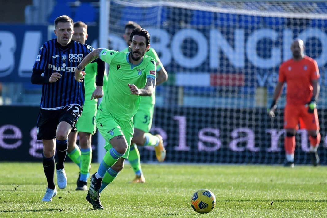 ルイス・アルベルトさんのインスタグラム写真 - (ルイス・アルベルトInstagram)「🇮🇹 Grande squadra! Quinta vittoria consecutiva in campionato...Continuiamo così! #CMonEagles 🦅 . 🇪🇸 ¡Grande equipo! Quinta victoria consecutiva en liga... ¡Seguimos! #CMonEagles 🦅 . #SSLazio #AtalantaLazio #SerieA #Calcio #5」2月1日 2時06分 - 10_luisalberto