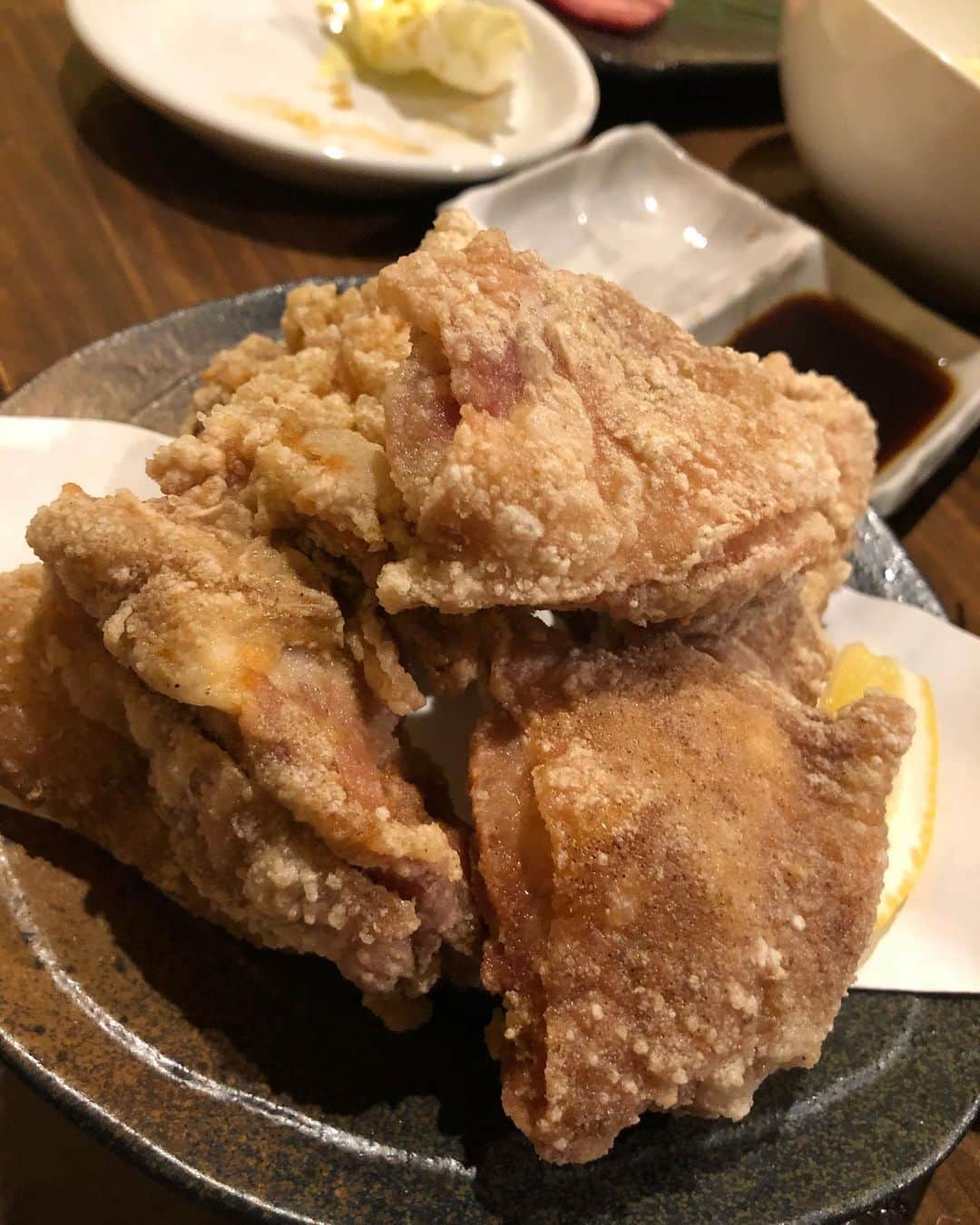 さやかさんのインスタグラム写真 - (さやかInstagram)「ありがとうございました🙌美味しかったです🙌💕💗🤗12月はあっちゃんの birthdayお祝いしていただき本当にありがとうございました💓💕💗感謝いっぱいの birthdayになったよ🌷🌷🌷🌷🌷🌷🌷🌷🌷🌷🌷🌷🌷 配信にも来てくれてありがとー♥️ thank youです😭🙌✨💓 皆様から暖かいギフトをいただきまして 改めて本当にありがとうございます😭✨ 🌸🌸🌸🌸🌸🌸🌸🌸🌸🌸🌸🌸🌸 1月こそイチナナLive配信ちゃんと頑張りまーす‼︎‼︎ 皆様に毎日smile〜😚♥️届けられる様に 💕💗張り切って頑張りまーす🙌✨😭 ☺️なんだかんだ言って、私が1番〜 皆様に配信で元気頂いてます♪😙ﾍﾍ 🌼🌼🌼🌼🌼🌼🌼🌼🌼🌼🌼🌼🌼 いつもありがと〜って言えて 幸せな気分にさせて頂いているのは 私だぁ☺️😂💓💗🙌笑笑 💕🐝🌻☺️🌼🌈🤍エランドール🎷ＰＭ8:00-ＡＭ1:00です🚨ｴﾗﾝﾄﾞｰﾙ＆ﾀｰｹﾞｯﾄにも是非遊びに来てください〜✌️🐰💕🌻 　1月はエランドール《あさみさん》の お誕生日 ✨birthday月です1.11.です💛次の日は😳😳✨《わかなちゃんの》 birthdayです💗💕お祝いラッシュLUSHでーす！！✨おめでとう🎉💗ﾍﾍ 来てくれるだけで♥️ありがとー！！！！♥️ 素敵な birthdayになったよ✨💕😚感謝いっぱいです♥️ 👆ちなみにｴﾗﾝﾄﾞｰﾙが本業です✨ さやかは話すことがめちゃめちゃ大好き💕 なんだなぁってここ最近凄く感じてます‼︎ 毎日初めての出逢いにワクワク🎉ドキドキ💓 毎日オシャレして可愛いメンバーちゃんと一緒に元気に皆様のご来店をお待ちしております‼︎ さやか→🥸Instagram🍑📷♡https://www.instagram.com/ssayaka0904/ も🙌✨🎉1.8万人✨🙌なりました🙌 皆様チェックして頂き本当にありがとうございます☺️💕💗💓嬉しい😆thank you〜 改めて本当にありがとうございます😭✨ ♥️♥️♥️🎉♥️♥️♥️🎉♥️♥️♥️🎉♥️♥️♥️ 今後とも宜しくお願い致します🥺。 ⚠️イチナナLIVEアプリ⚠️ダウンロード無料です 《さやか０９０４》🐝検索 ⚠️毎朝6時から6時45分までやってます🐼🐼 😚もし良かったら毎朝待ってますよー！！☺️ #帯広エランドール #帯広E'lan d'or#帯広ラウンジ #帯広スナック#帯広snack #帯広 #十勝帯広 #帯広飲み屋 #帯広写真 #帯広ローヤルプラザビル #北海道 #帯広可愛い #帯広ホステス #帯広飲み放題 #帯広アルバイト募集#帯広アルバイト#帯広求人 #帯広おすすめ #帯広女の子#帯広バイト募集 #帯広オシャレ#帯広グルメ#帯広看板娘#帯広ダンス#帯広オフィスK#帯広祭り#帯広コスプレ#帯広イベント#帯広ターゲット」2月1日 2時11分 - sa0904ya