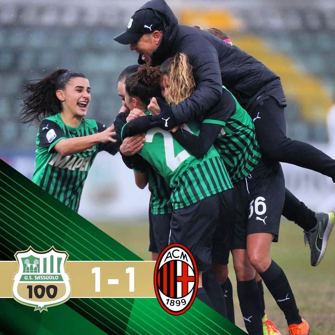 USサッスオーロ・カルチョのインスタグラム：「#SassuoloMilan 1️⃣ -1️⃣  Grande prestazione delle neroverdi che trovano la rete del pareggio al 91' con @davina_ph !  #CoppaItaliaFemminile #ForzaSasol 🖤💚」