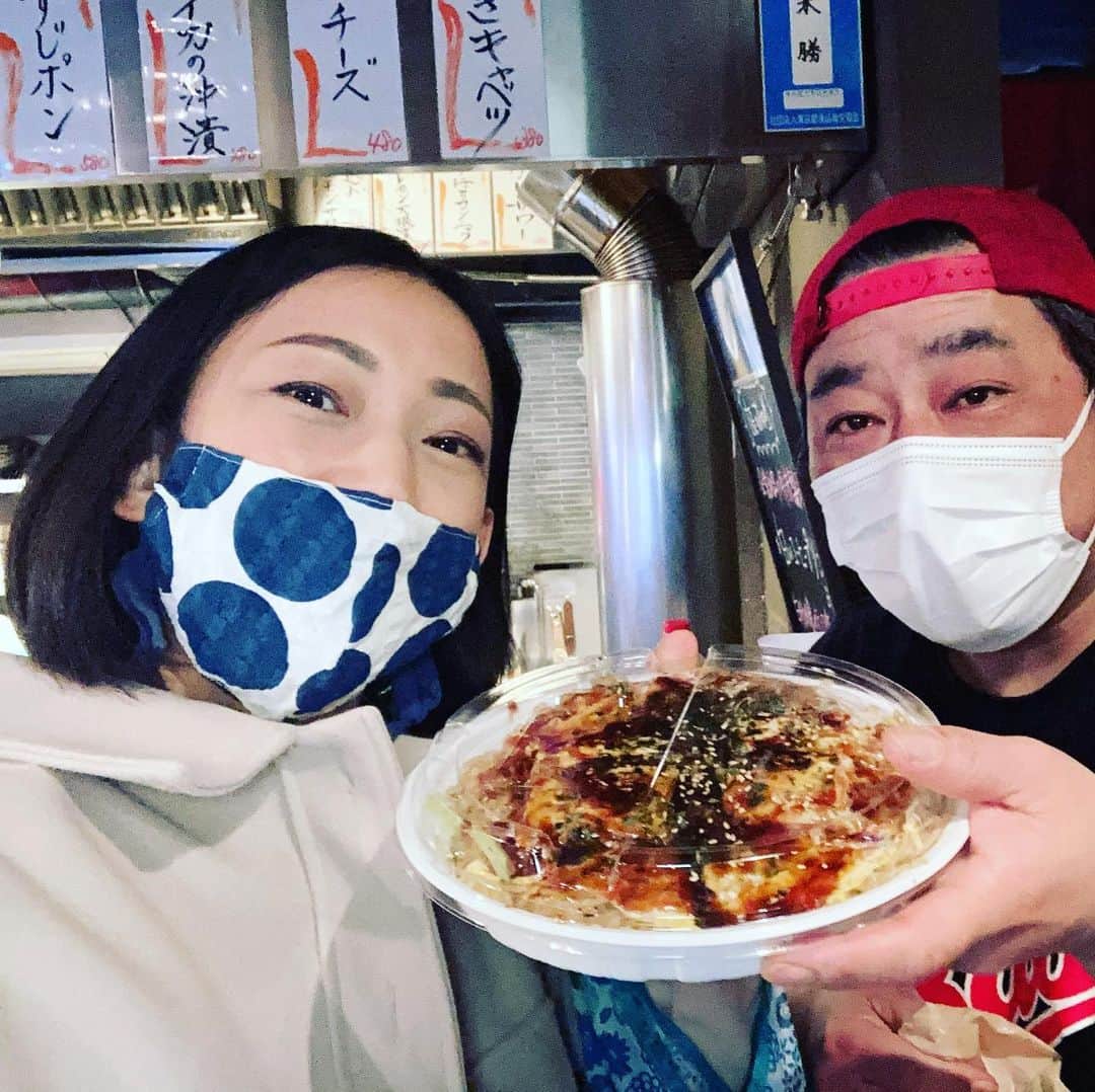 のインスタグラム：「#鉄板ベイビー笹塚店   長く笹塚店支えてくれてた 「べんちゃん」 今日1月31日で 卒業だそうですー！！  急遽行って来ました。 べんちゃんの　#広島お好み焼き 美味しいです☆ お近くの方は、20時までに是非！  お疲れ様でした！！」
