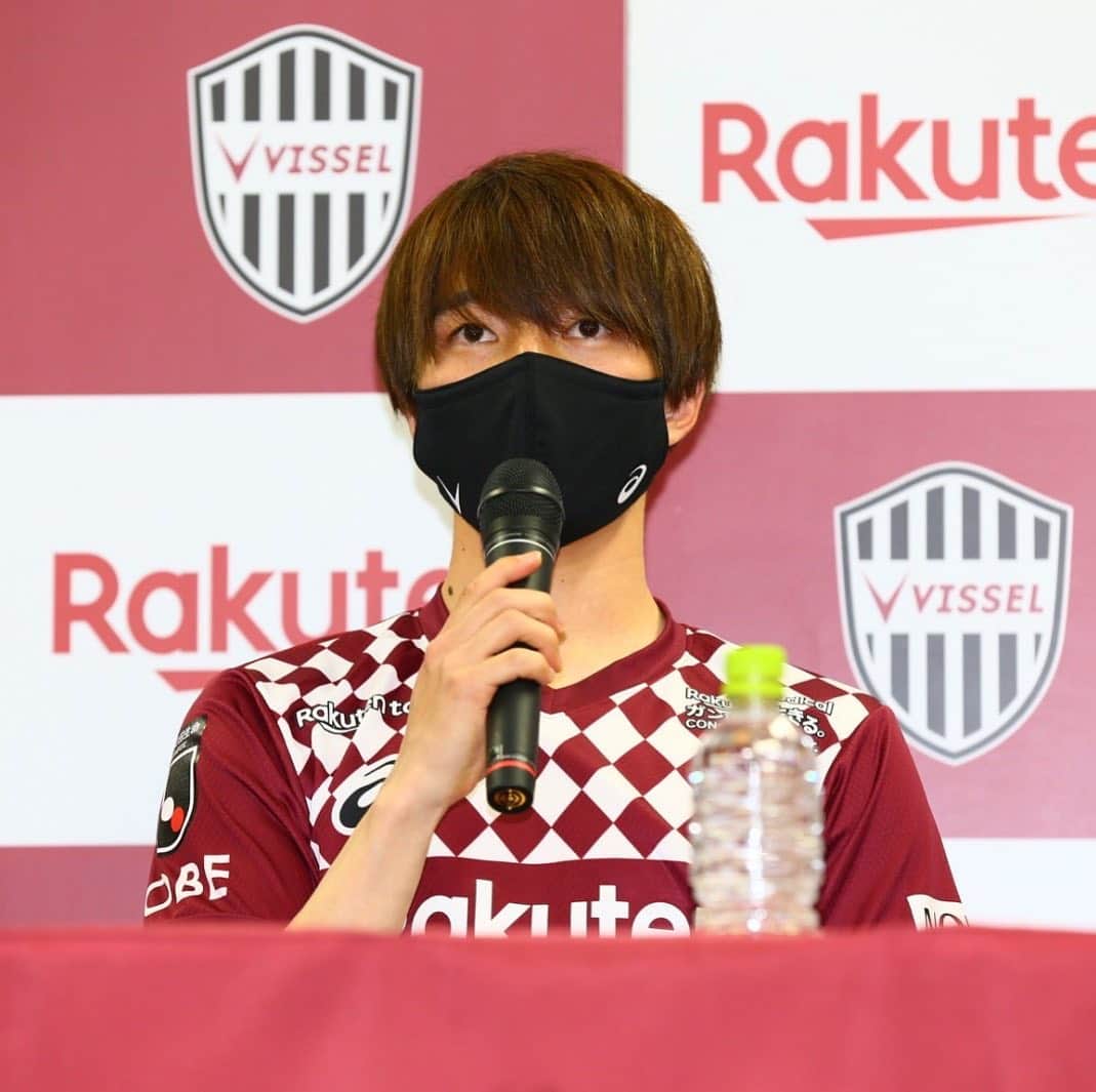 のインスタグラム：「ヴィッセル神戸の皆さん宜しくお願いします！  #ヴィッセル神戸 #visselkobe」