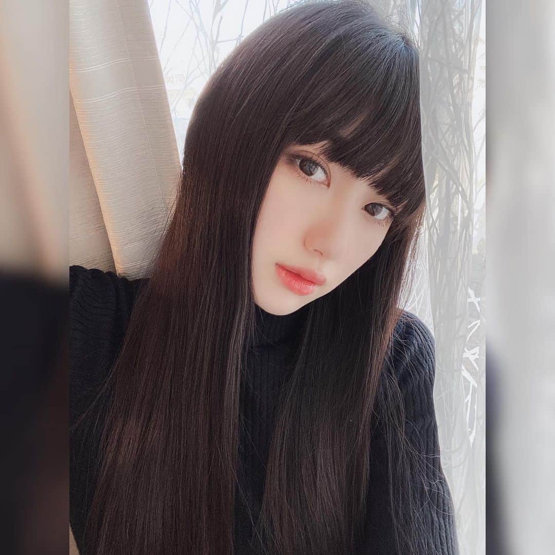 黒田瑞貴のインスタグラム：「前髪をお風呂場で切りました。  #japanesegirl」