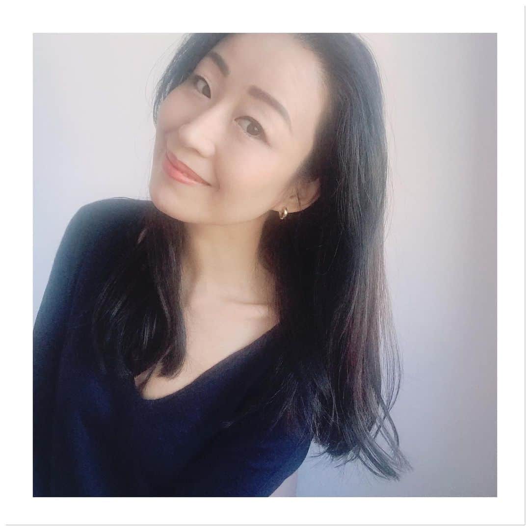 高野あゆ美さんのインスタグラム写真 - (高野あゆ美Instagram)「髪、少し切りました。 Çok uzadı 15cm kestirdim 💇🏻‍♀️」1月31日 18時48分 - ayumi.takano