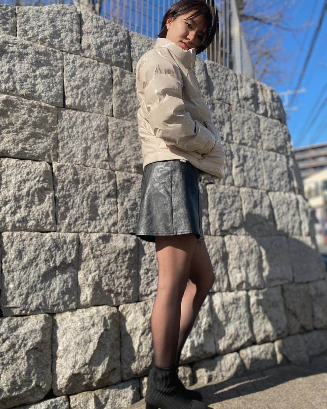 ほなみのインスタグラム：「.  月1美容室の日だったよ✂︎ お天気良かったけど風冷たかった🍃 . お勉強してトレーニングして 美容室行ってお寿司食べて（大好物） 充実した1日だったのでもう眠たい😴💕 . 皆さんどんな日曜日やった？☺︎ .」