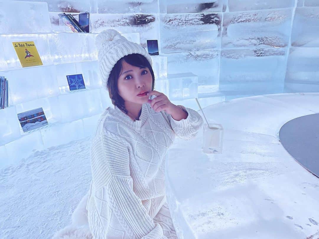 湯本美咲のインスタグラム：「﻿ 神秘的で幻想的なこの素敵な空間を﻿ 世界中の人に知って欲しい…﻿ ﻿ ﻿ 今はどの世界も厳しい時代だと思いますが﻿ この終わりのある試練を﻿ 一緒に乗り越えましょう…﻿ ﻿ 朝ごはんも夜ご飯もSORAがダントツで﻿ 美味しいです！！﻿ ﻿ ﻿ #tomamu #hoshinoresort #icevillage #爱丝冰城 #トマム #星野リゾートトマム #アイスビレッジ#sora﻿ #星野リゾートリゾナーレトマム #星野リゾート #ビュッフェダイニングhal #トマム #北海道 #北海道旅行 #雲海 #星野リゾートトマム #雲海テラス #雲海カフェ #雲海☁️ #japan #hokkaido #hokkaidotrip #hoshinoresorts #seaofclouds #risonaretomamu #hal #buffetdininghal」
