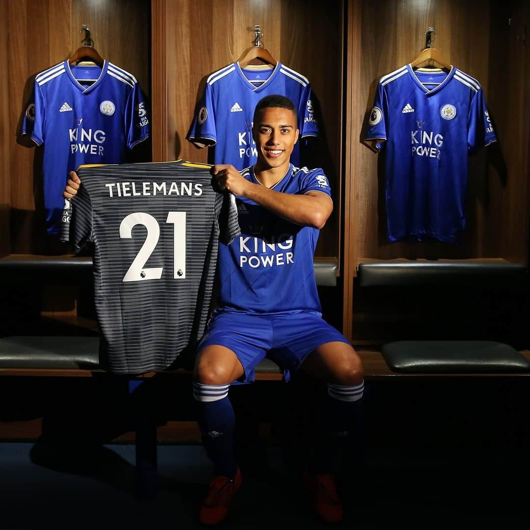 レスター・シティFCさんのインスタグラム写真 - (レスター・シティFCInstagram)「We signed Youri on loan #OnThisDay 2️⃣ years ago! 😄  #lcfc • @youritielemans」1月31日 19時02分 - lcfc