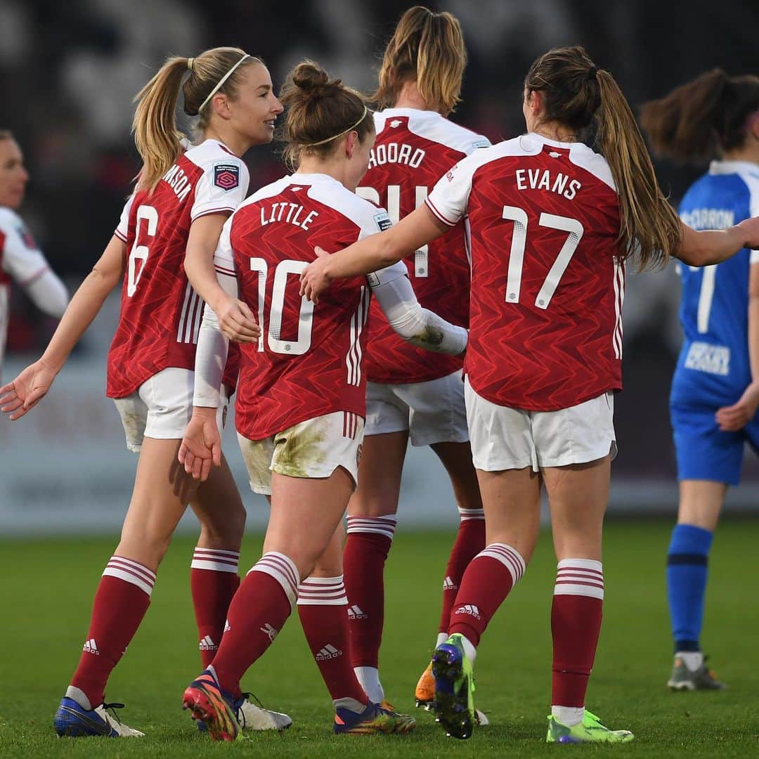 Arsenal Ladiesさんのインスタグラム写真 - (Arsenal LadiesInstagram)「🚨 MATCH POSTPONED 🚨⁣ ⁣ We were set to face Aston Villa today, but the fixture has since been postponed due to a waterlogged pitch 🌧⁣ ⁣ @BarclaysFAWSL 🏆」1月31日 19時05分 - arsenalwfc